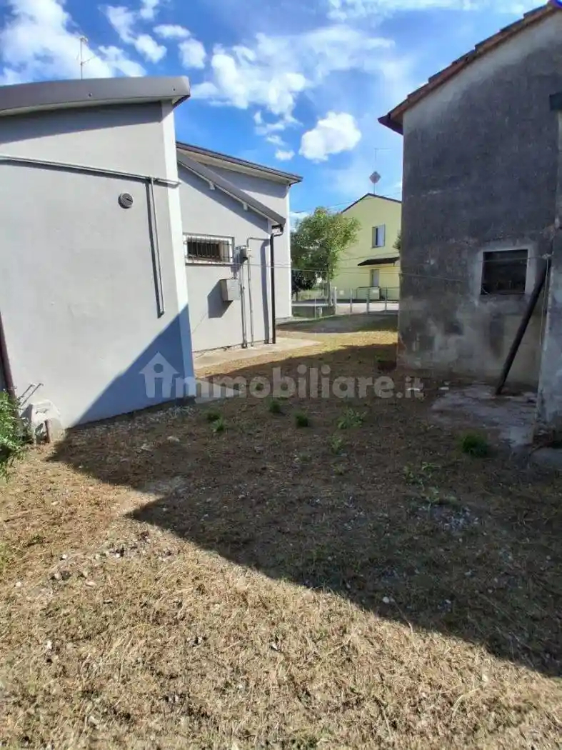 Villa bifamiliare via Maurelio Falzoni 4, Lavezzola, Conselice - foto 4