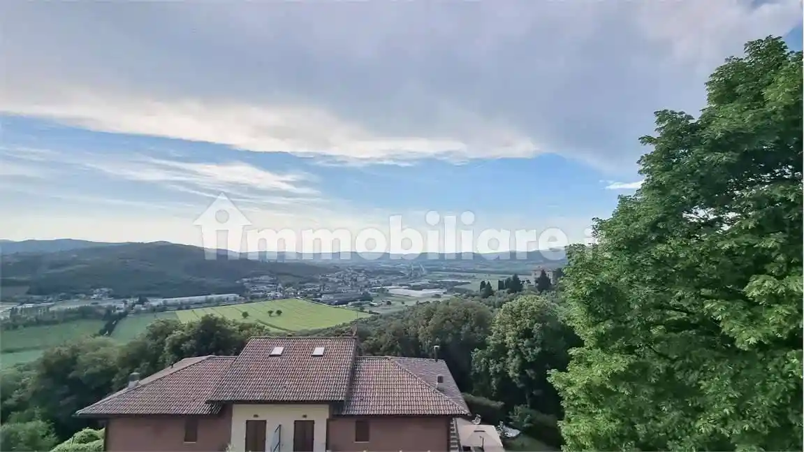 Quadrilocale via Baldeschi , 14, Centro, Corciano - foto 2