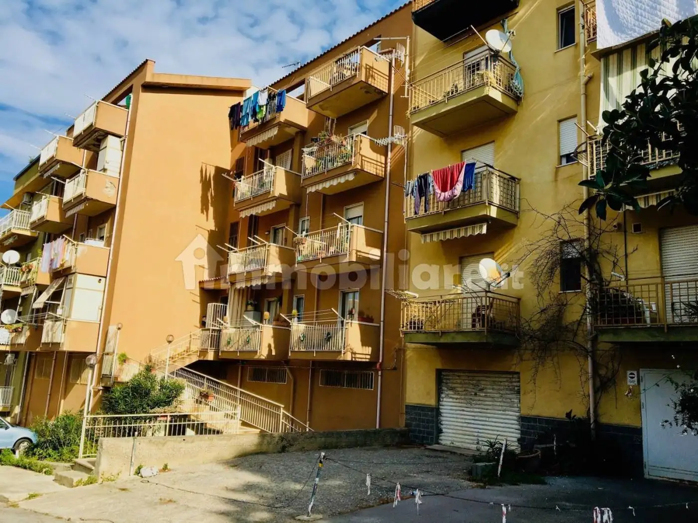 Appartamento in vendita a Campofelice di Roccella