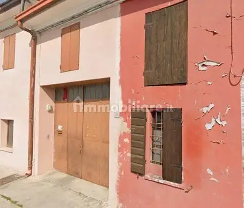 Casa indipendente in asta a Viadana