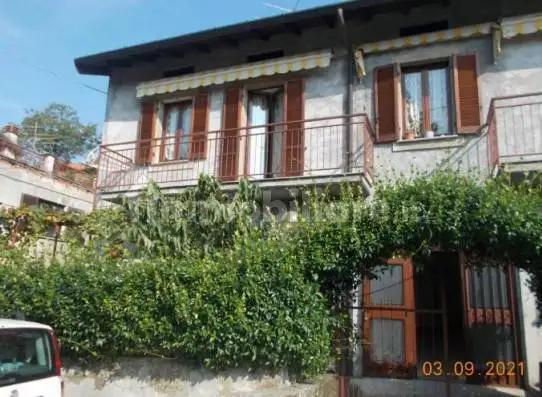 Appartamento in asta a Laveno-Mombello