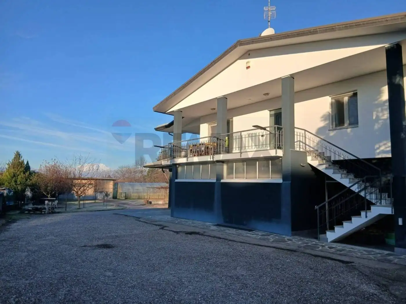 Villa in vendita a Sesto Calende