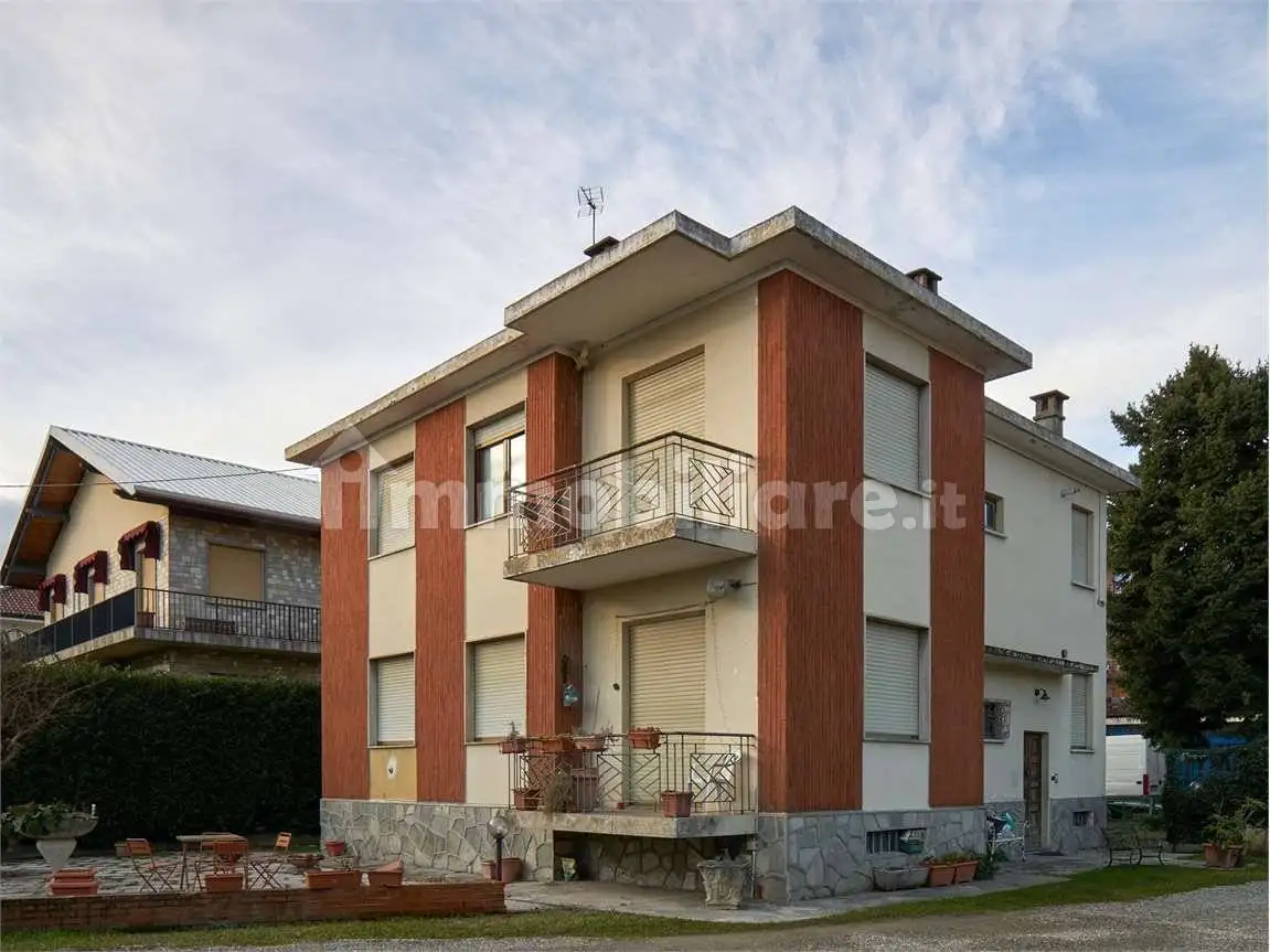 Villa in vendita a Pinerolo