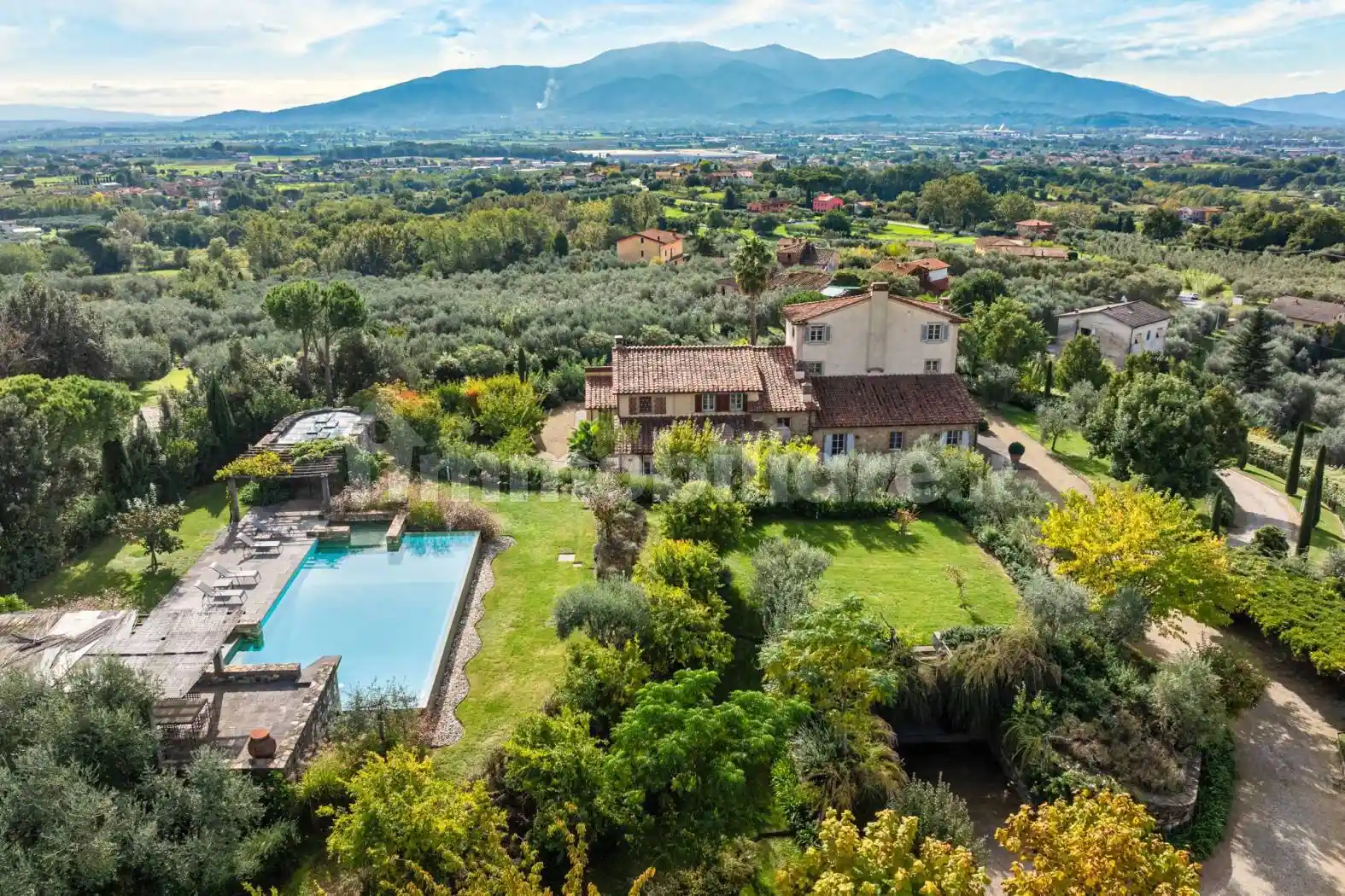 Villa in vendita a Montecarlo