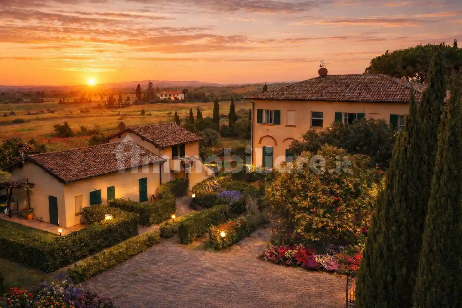 Rustico - Casale in vendita a Cecina