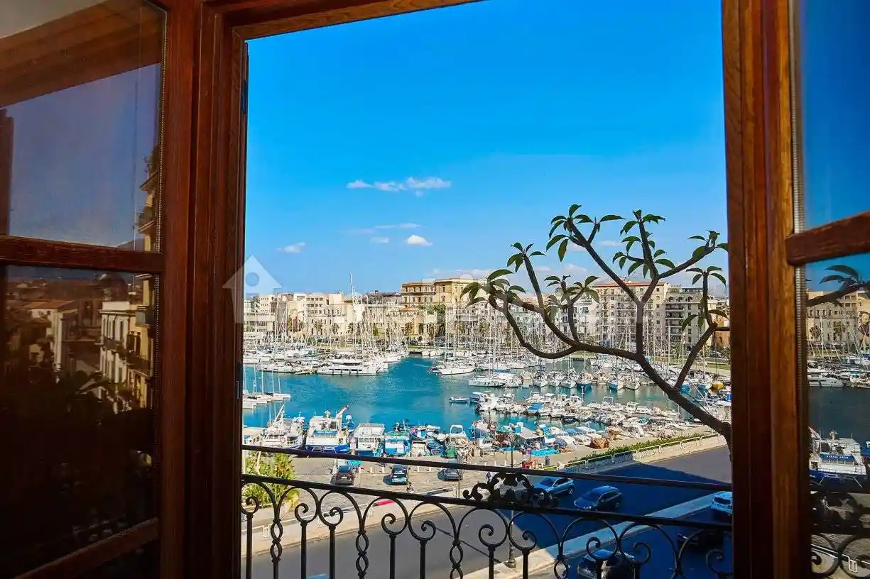 Quadrilocale via San Sebastiano 30, Castellammare, Palermo - foto 2