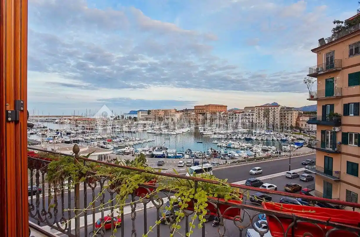 Appartamento in vendita a Palermo