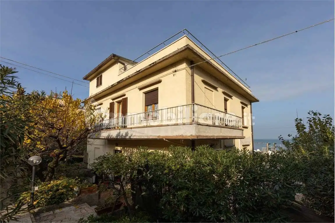 Villa bifamiliare via Panzini, 4, Palombina Nuova, Ancona - foto 2