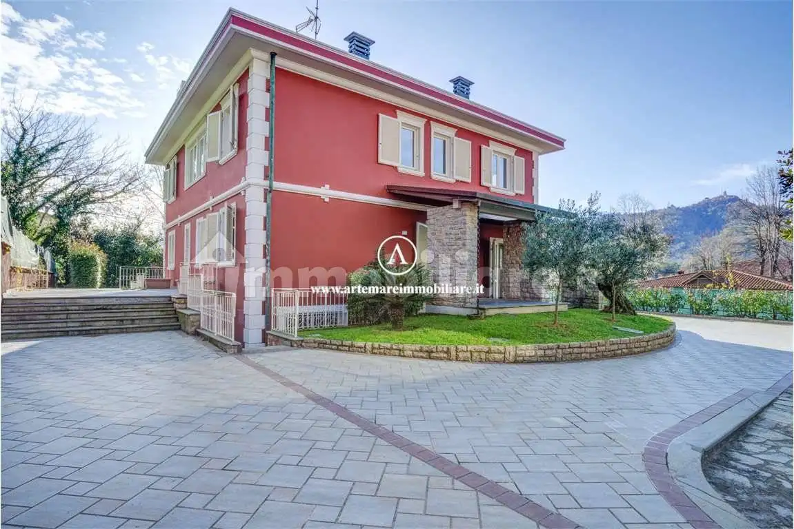 Villa unifamiliare via giuseppe ungaretti , 22, Camaiore Paese, Camaiore - foto 3