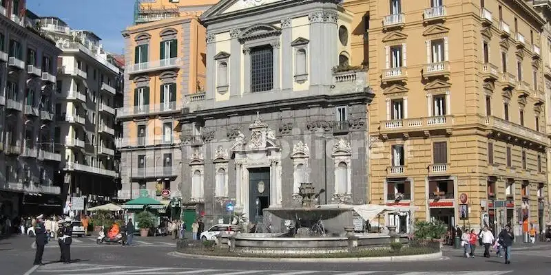Appartamento in affitto a Napoli