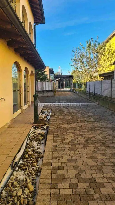 Villa in vendita a Montanaso Lombardo