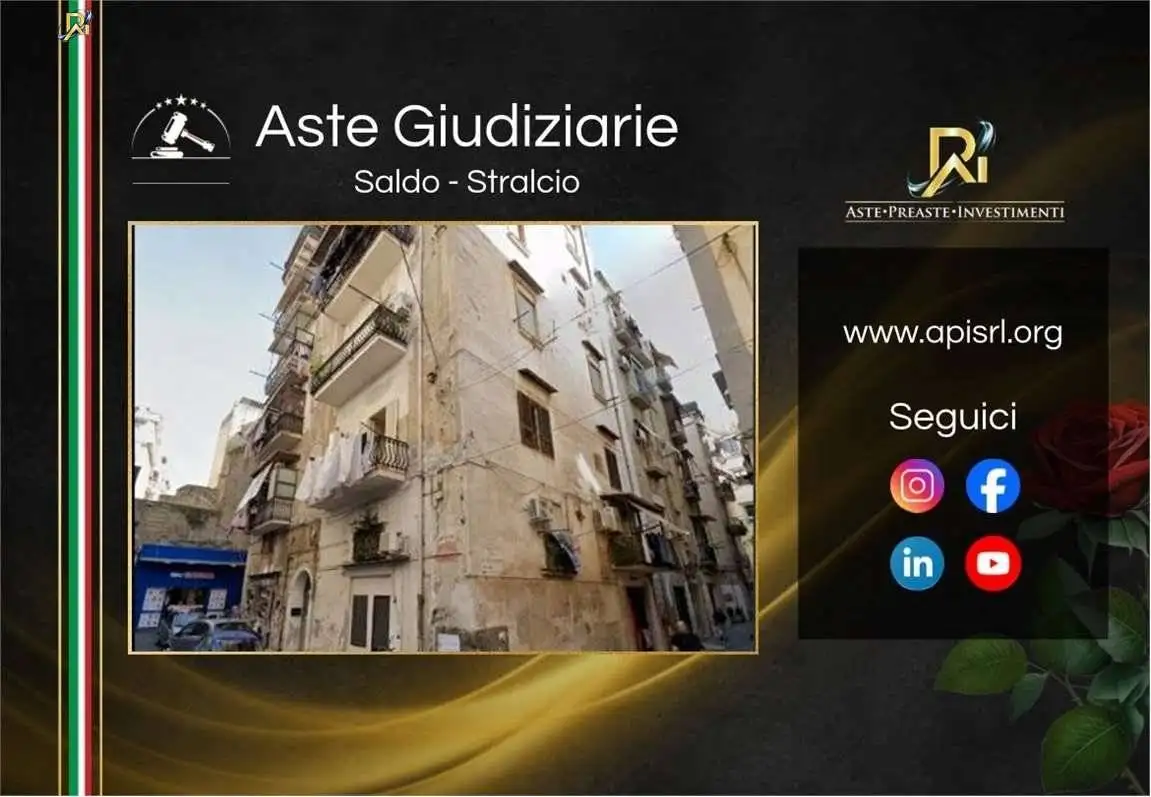 Appartamento in vendita a Napoli