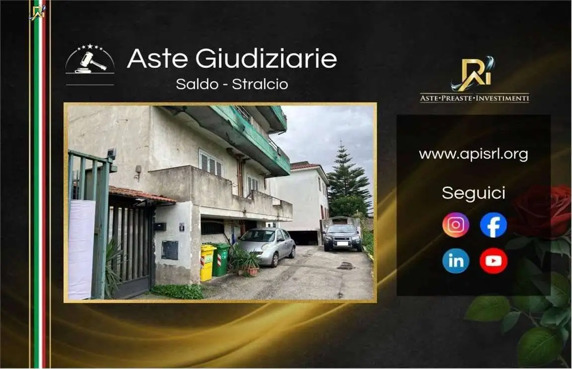 Appartamento in vendita a Napoli