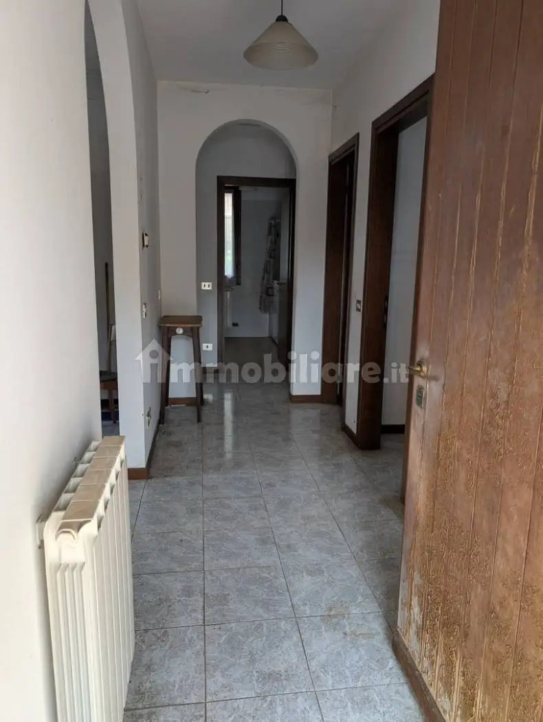 Villa unifamiliare via Giuseppe Mazzini 18, Centro, Bisuschio - foto 5