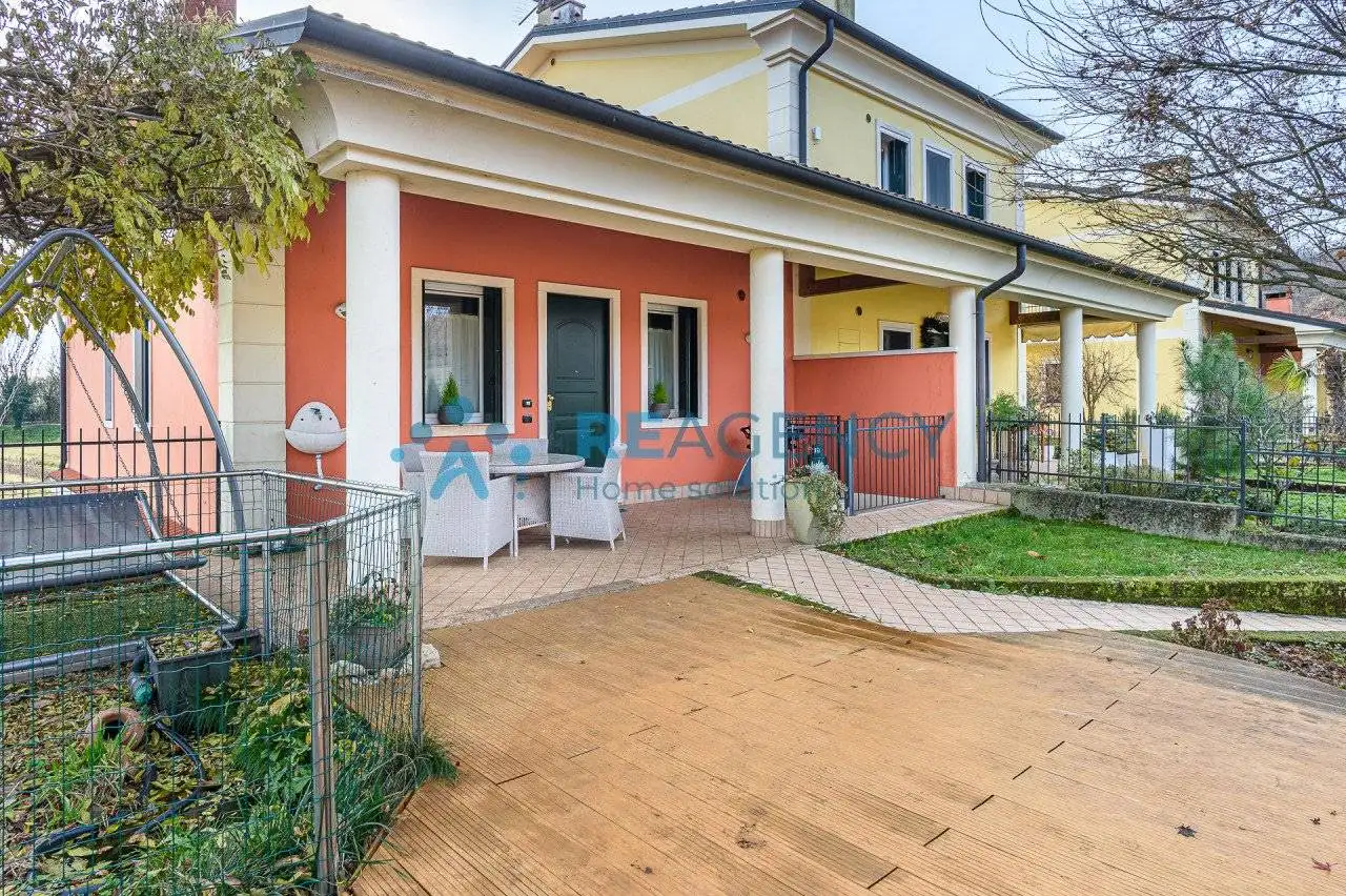 Villetta a schiera in vendita a Trissino