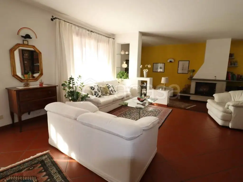 Villa in vendita a Latina