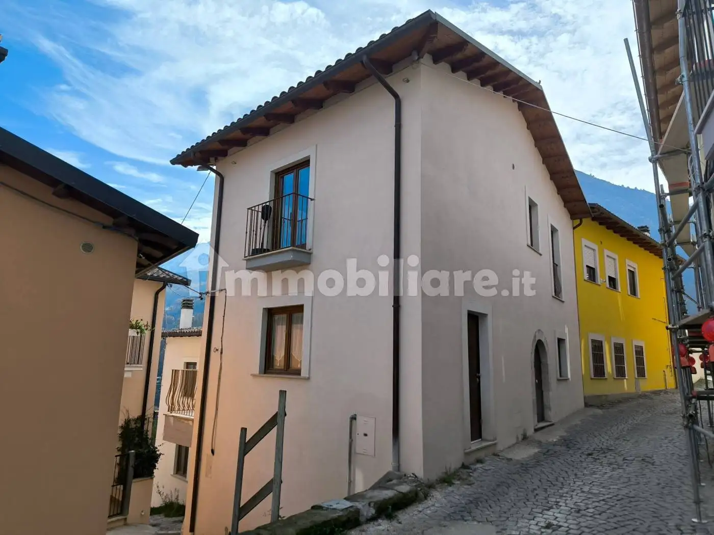 Terratetto unifamiliare via piazza Centrale, Bagno - Monticchio, L'Aquila - foto 2