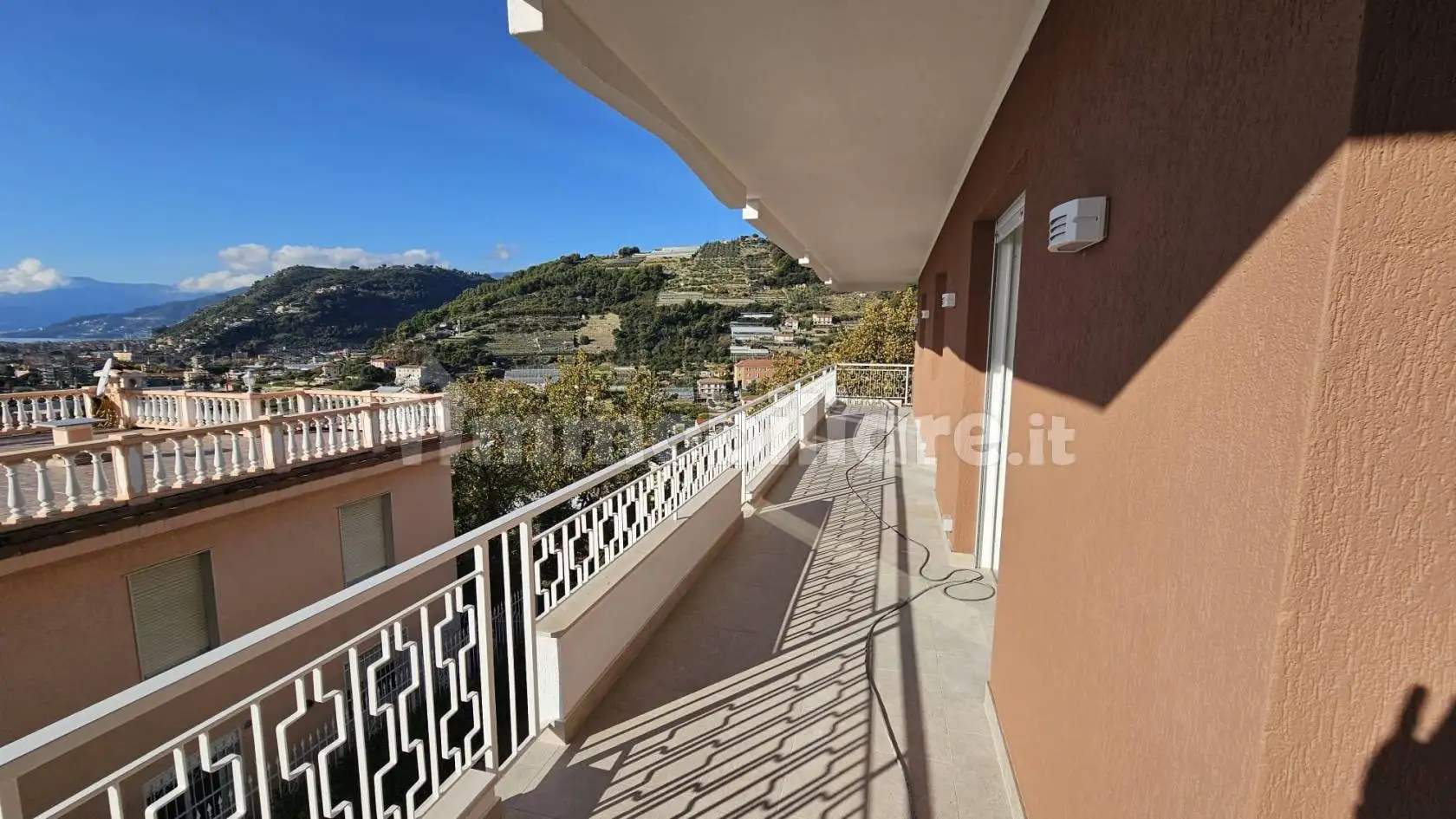 Appartamento in vendita a Vallecrosia