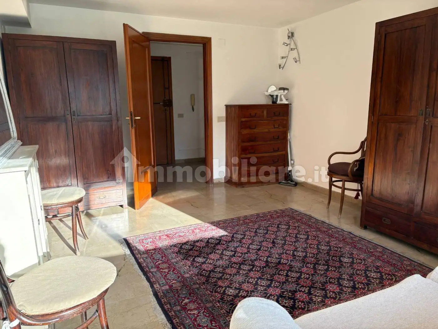 Bilocale piazza Castelnuovo 42, Politeama - Ruggiero Settimo, Palermo - foto 5