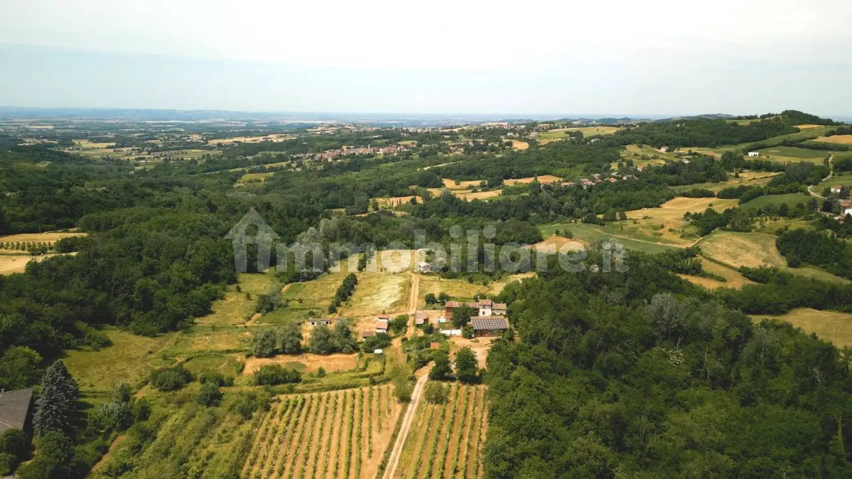 Rustico - Casale in vendita a Carezzano