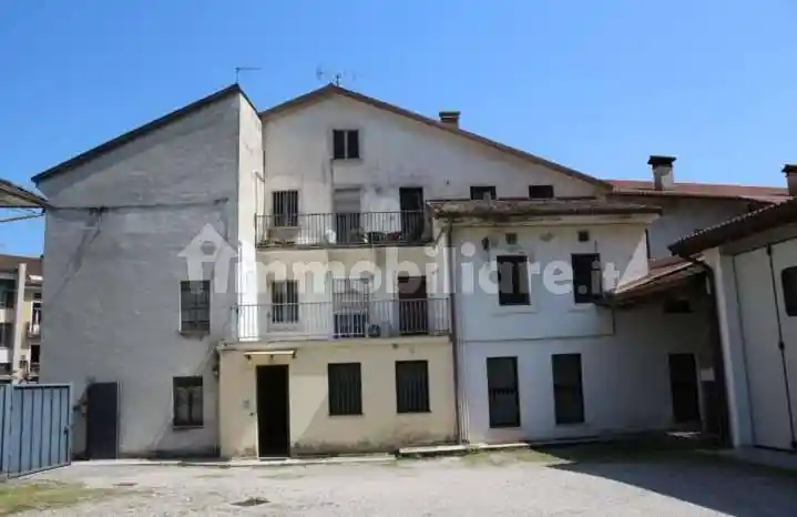 Appartamento all'asta via Giarre, Isola Vicentina - foto 2