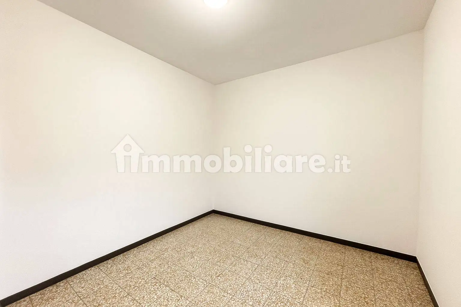 Trilocale via Carlo Bussinello, Canelli - foto 5