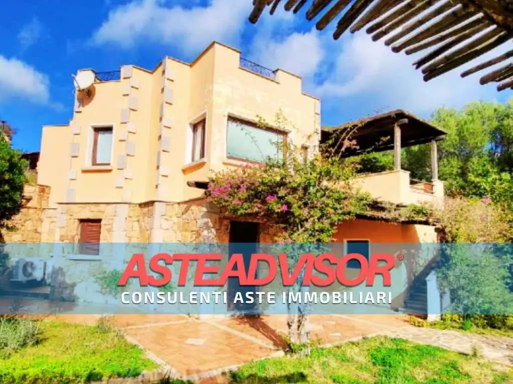 Villa in asta a Olbia