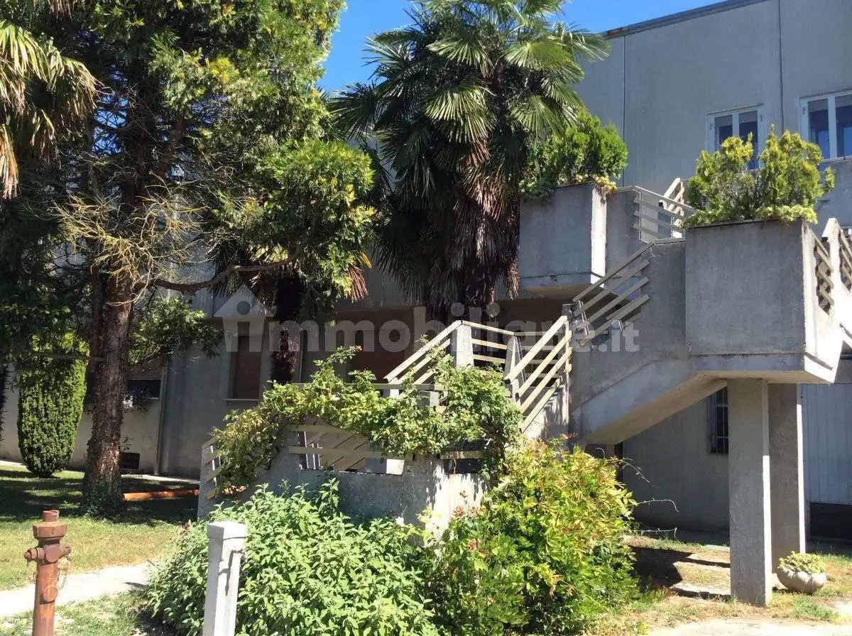 Palazzo - Edificio in vendita a Gavello