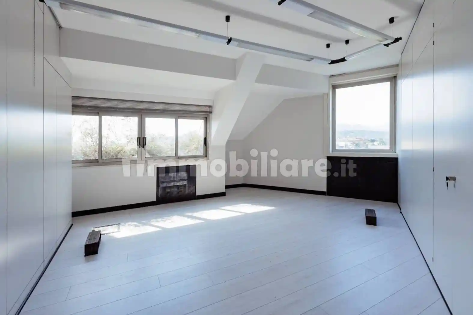 Palazzo - Edificio in vendita a Brescia