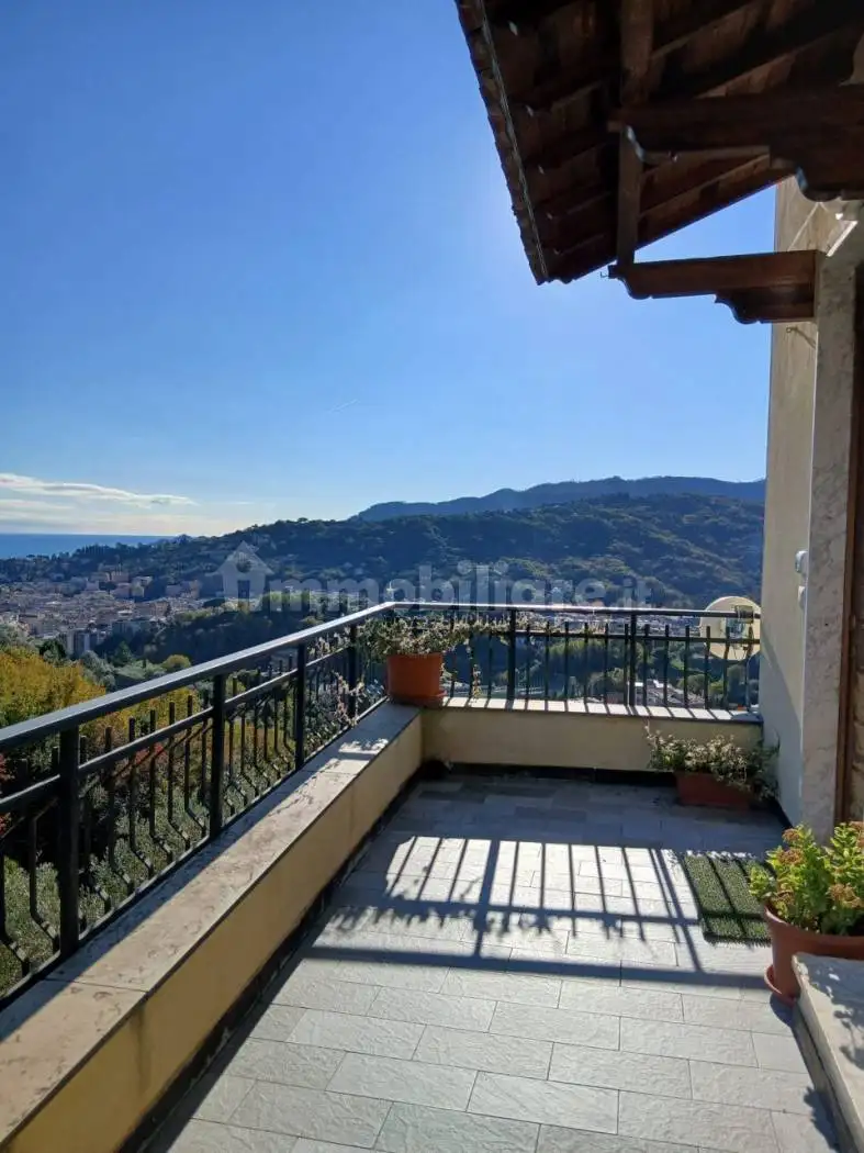 Appartamento in affitto a Rapallo