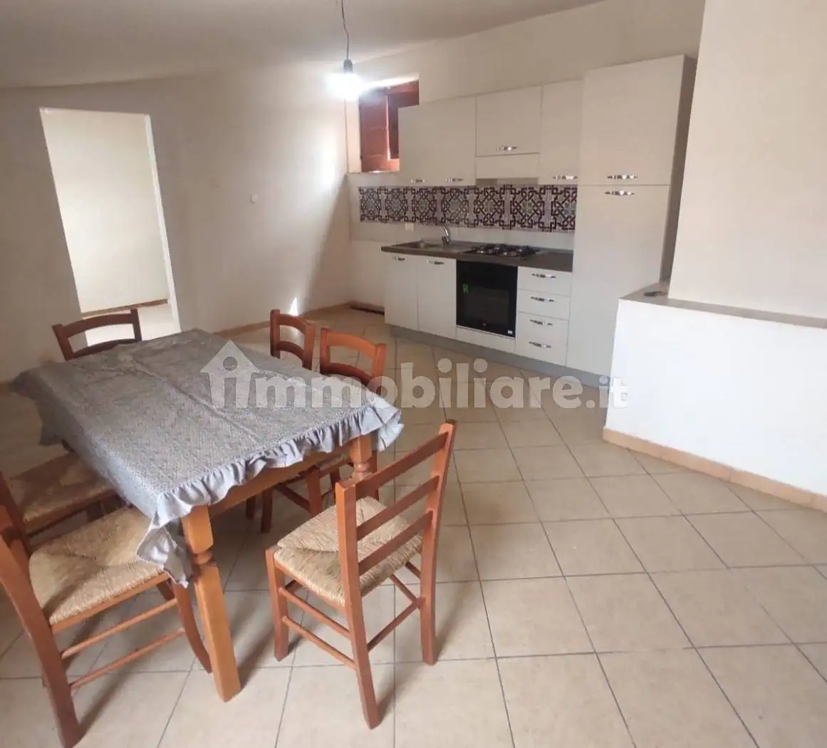 Casa indipendente in vendita a Santo Stefano di Camastra