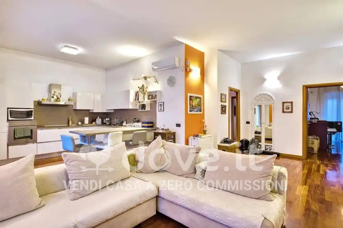 Quadrilocale viale Gorizia 54, Piscina, Legnano - foto 2