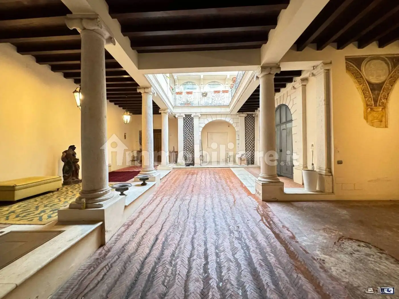 Casa indipendente in vendita a Brescia