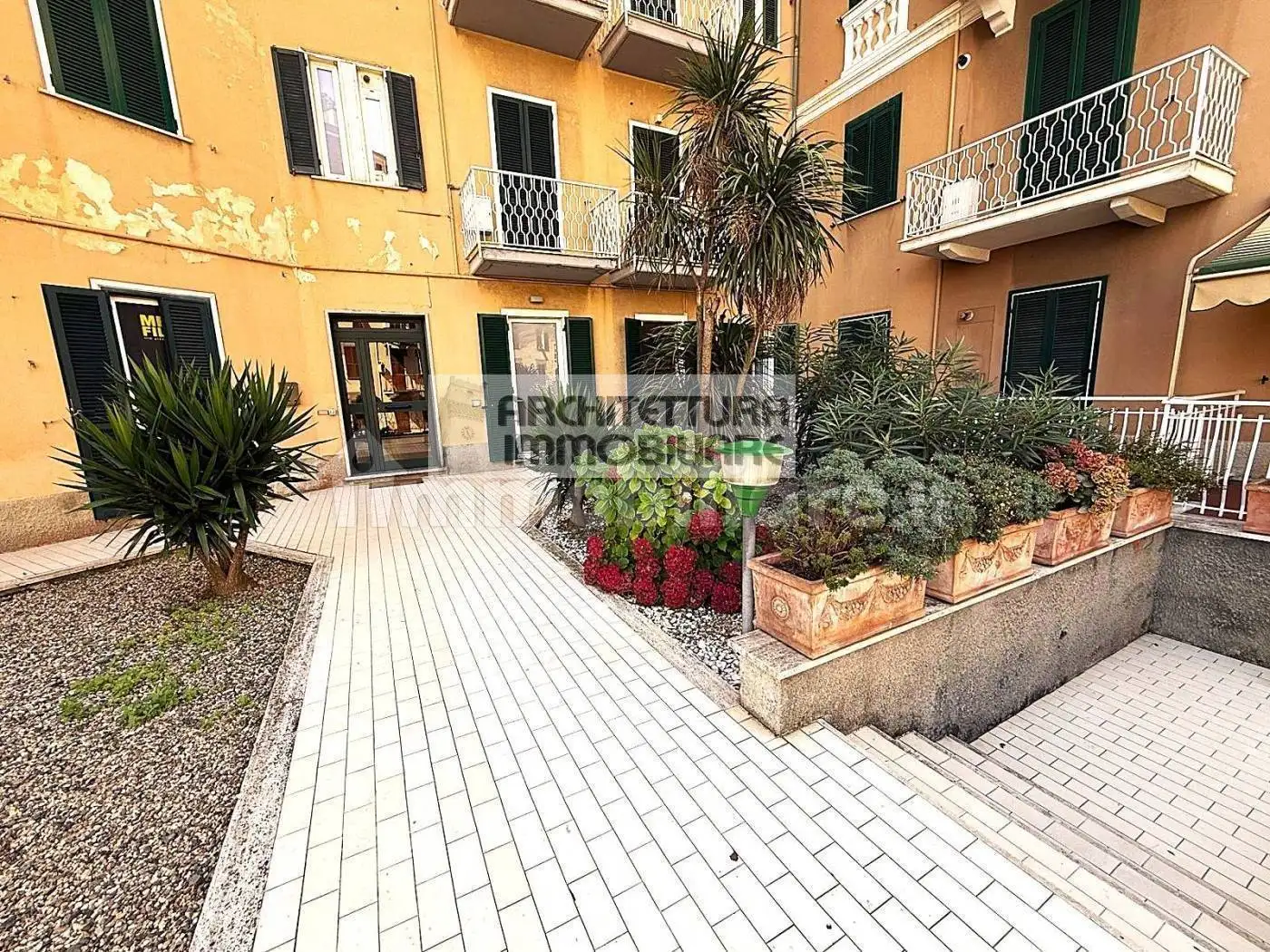 Appartamento in vendita a Celle Ligure