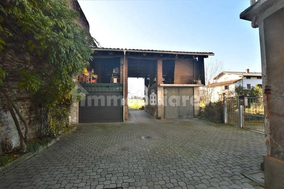 Terratetto unifamiliare Strada Per Cuorgnè 24, Centro, Castellamonte - foto 3