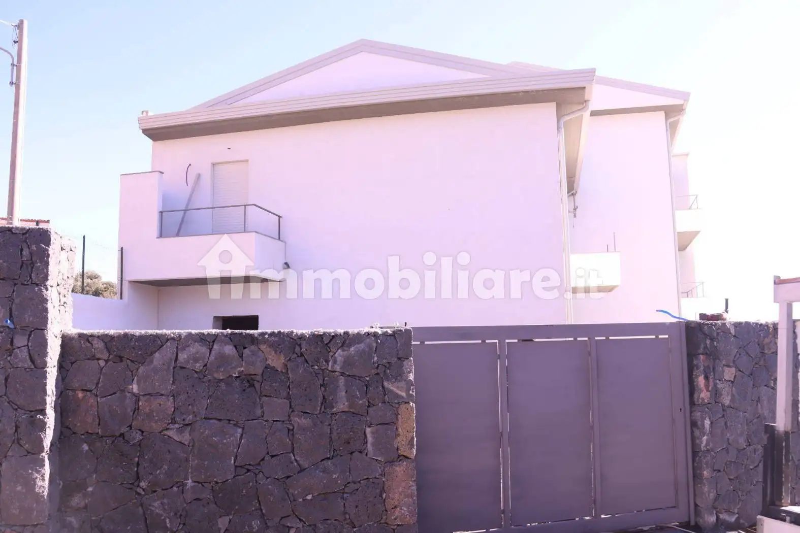 Villa unifamiliare Vico Olivella snc, Centro, Camporotondo Etneo