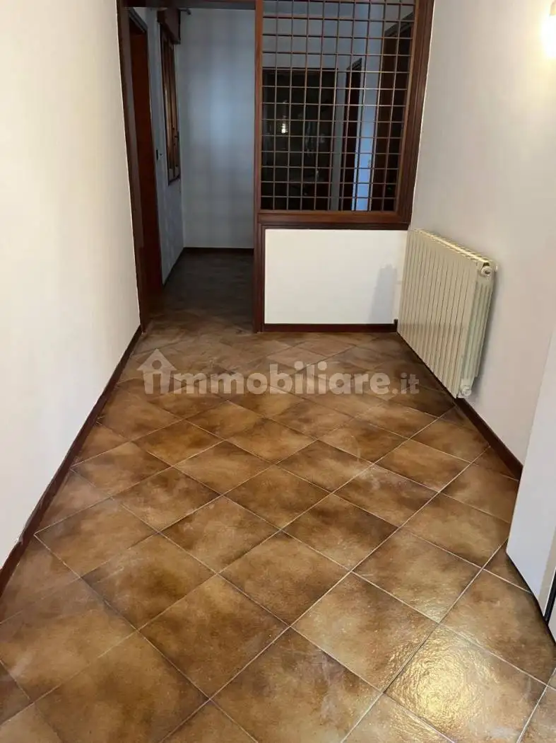 Quadrilocale buono stato, piano terra, Centro, Arquà Polesine - foto 3