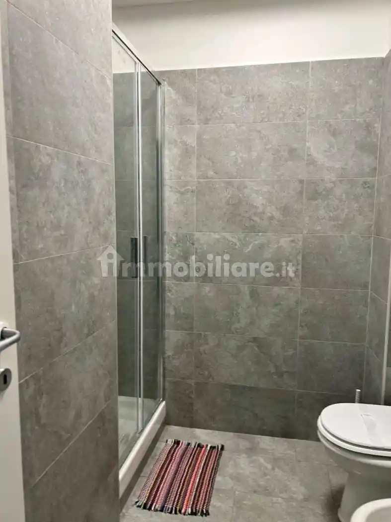 Palazzo - Edificio in Affitto - foto 3