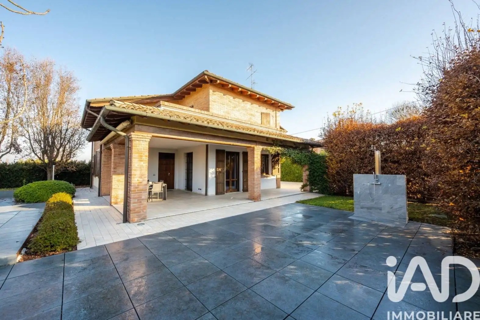 Villa in vendita a Castelfranco Emilia