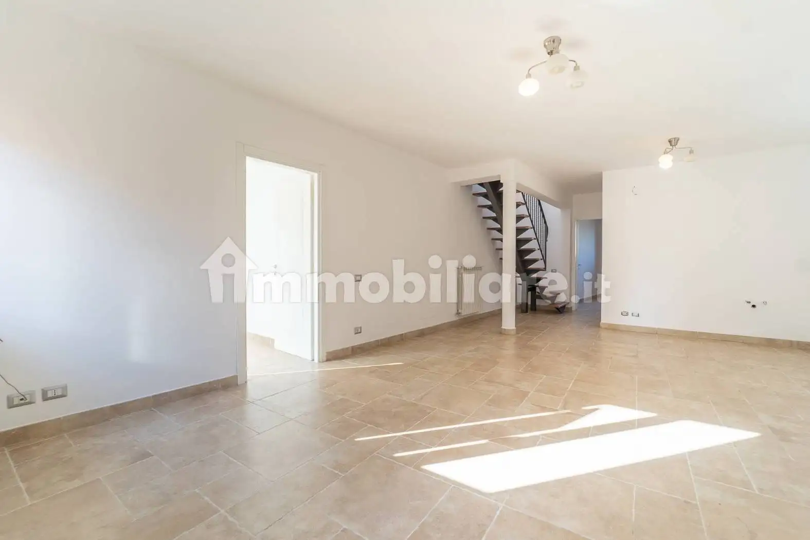 Villa bifamiliare via Appia Nuova 17, Centro, Albano Laziale - foto 2