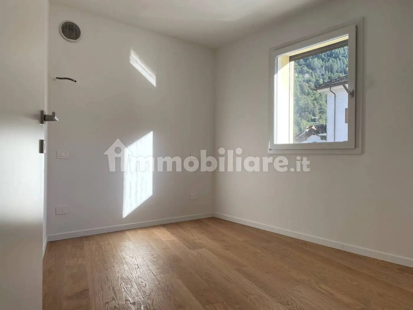 Trilocale piazzale Guglielmo Marconi 11, Agordo - foto 4