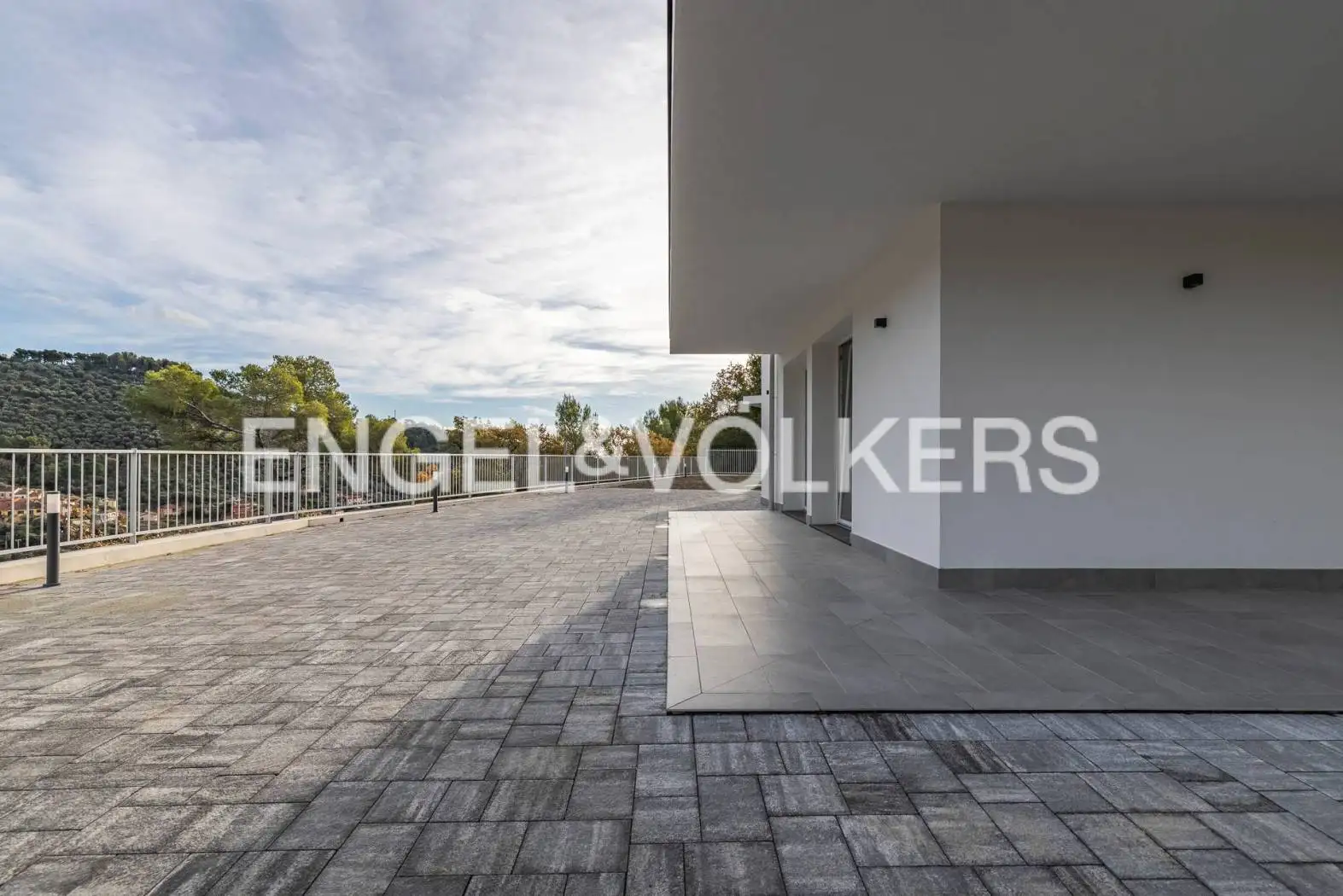 Villa in vendita a Diano Arentino