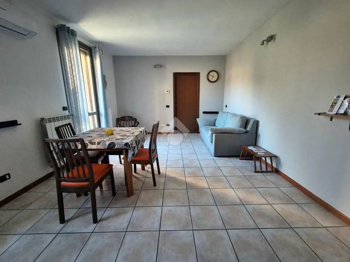 Appartamento in vendita a Cornate d'Adda