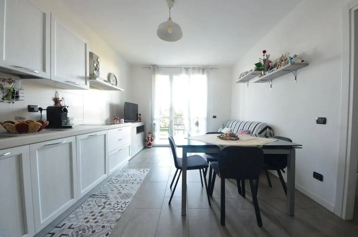 Bilocale via Maestri del lavoro 30, Cambiago - foto 2