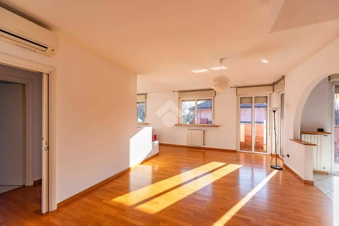 Appartamento in vendita a Rescaldina