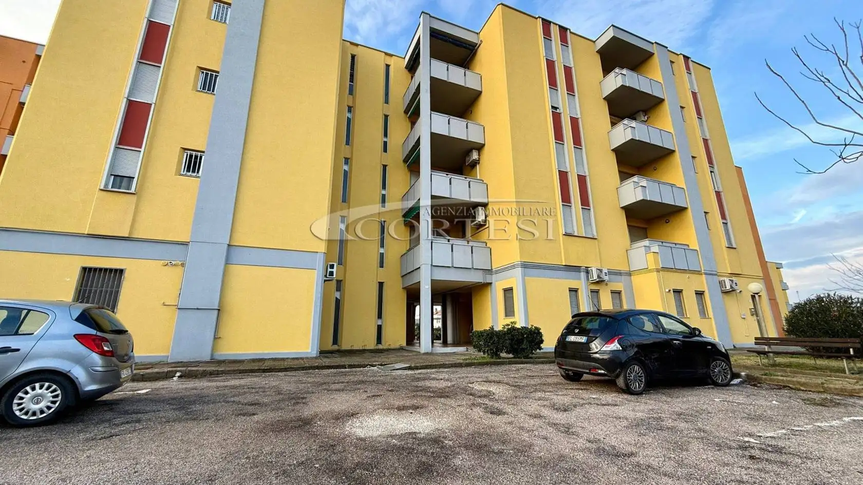 Monolocale Strada Nazionale Adriatica Sud 399, Torrette - Ponte Sasso, Fano - foto 2