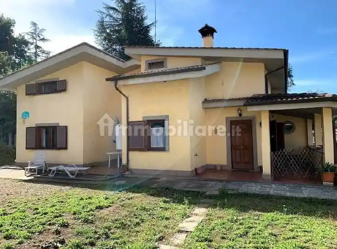 Appartamento in vendita a Rignano Flaminio