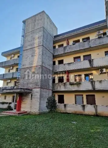 Trilocale via Lago di Carezza 11, Centro, Altavilla Vicentina - foto 4