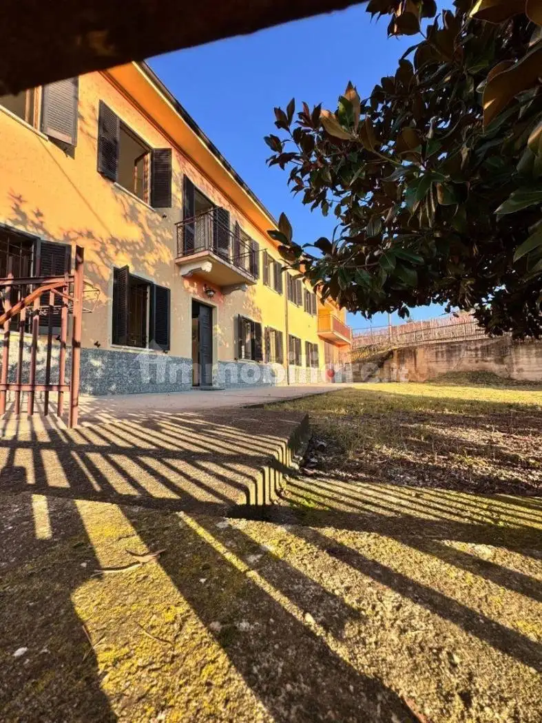 Rustico - Casale in vendita a Barbaresco