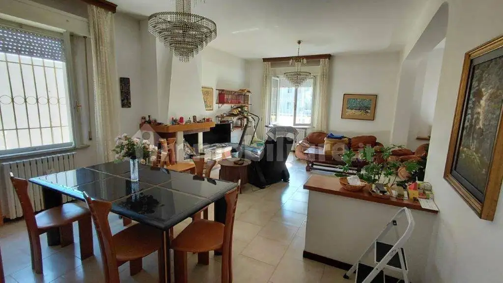 Palazzo - Edificio in vendita a Ancona